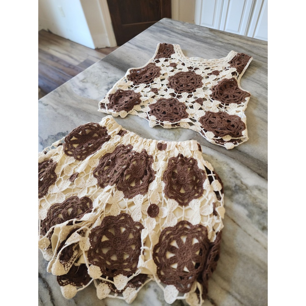 Crochet Two Piece Set Cream Brown Floral Crop Top Shorts XS Western Cowgirl